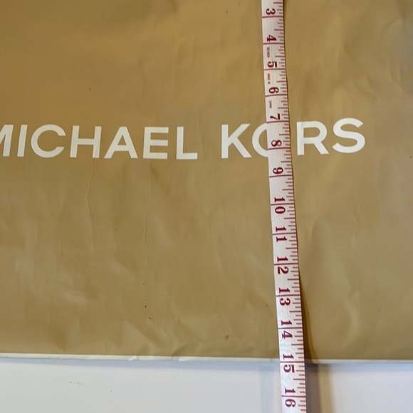 Michael Kors Large Shopping Tote Bag - Picture 3 of 7